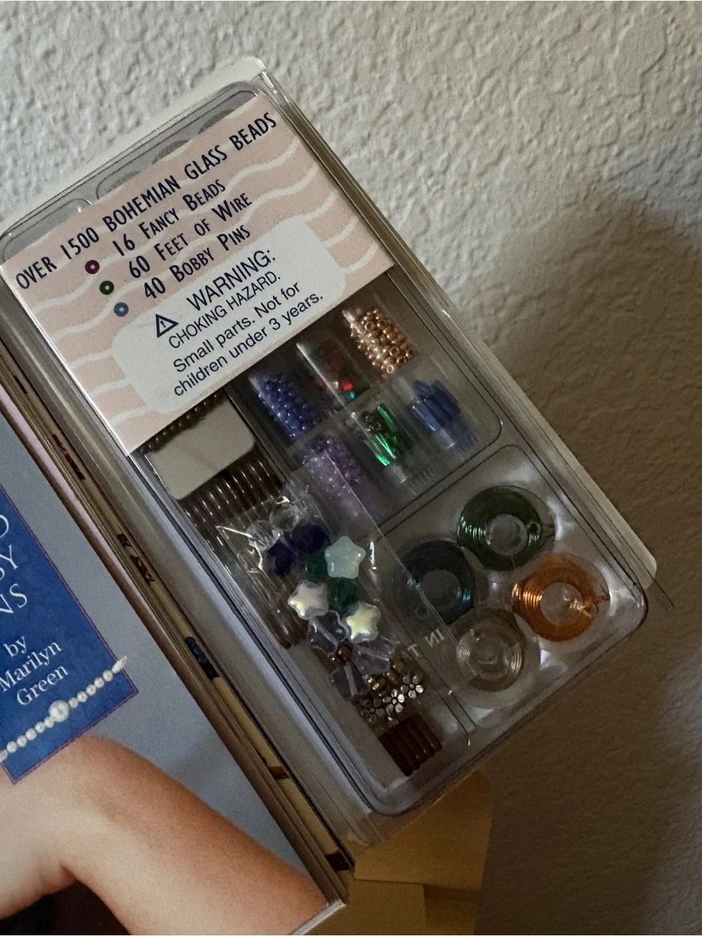 New Klutz Beaded Bobby Pins Hair Craft Kit w Instructions Beads Wire DIY 1999